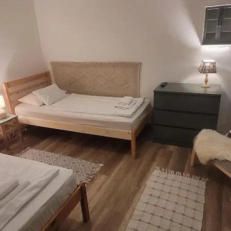 Zrinyi 11 * Balatonkenese