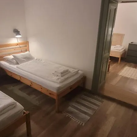 Zrinyi 11 * Balatonkenese