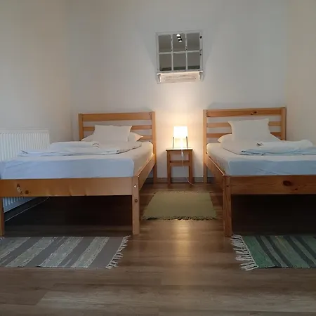 Zrinyi 11 * Balatonkenese