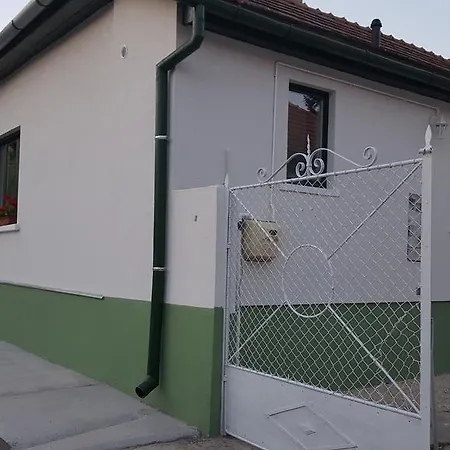 Διαμέρισμα Zrinyi 11 Balatonkenese