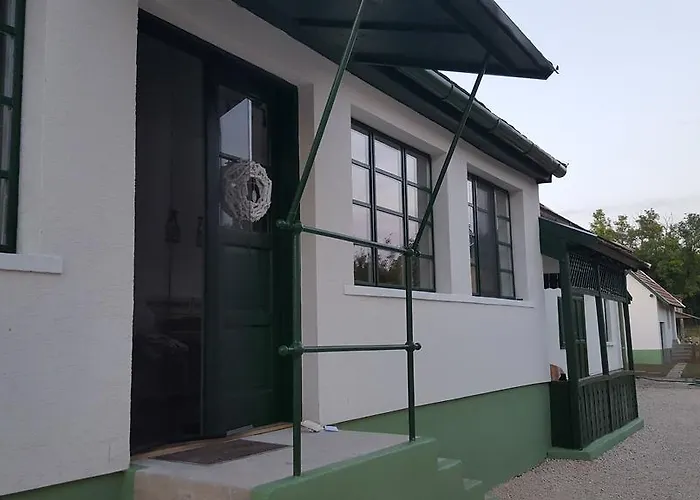 Apartmán Zrinyi 11 *