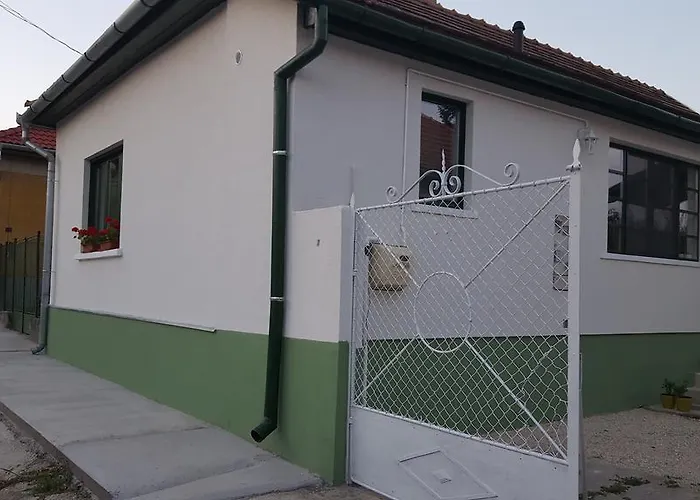 Daire Zrinyi 11 Balatonkenese