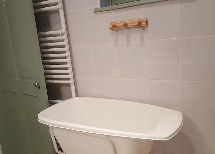 Zrinyi 11 * Balatonkenese